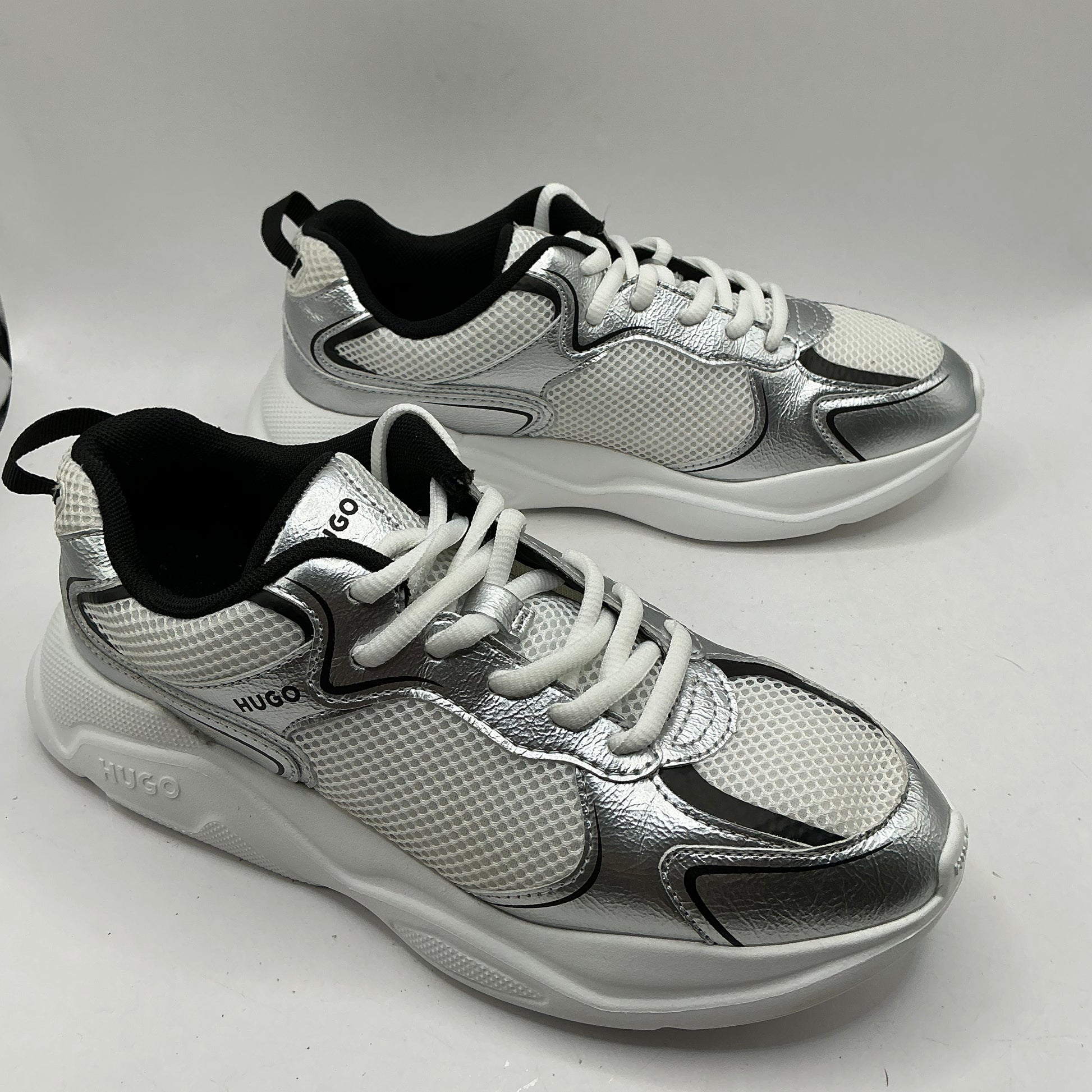 Hugo, Leon Tennis trainers