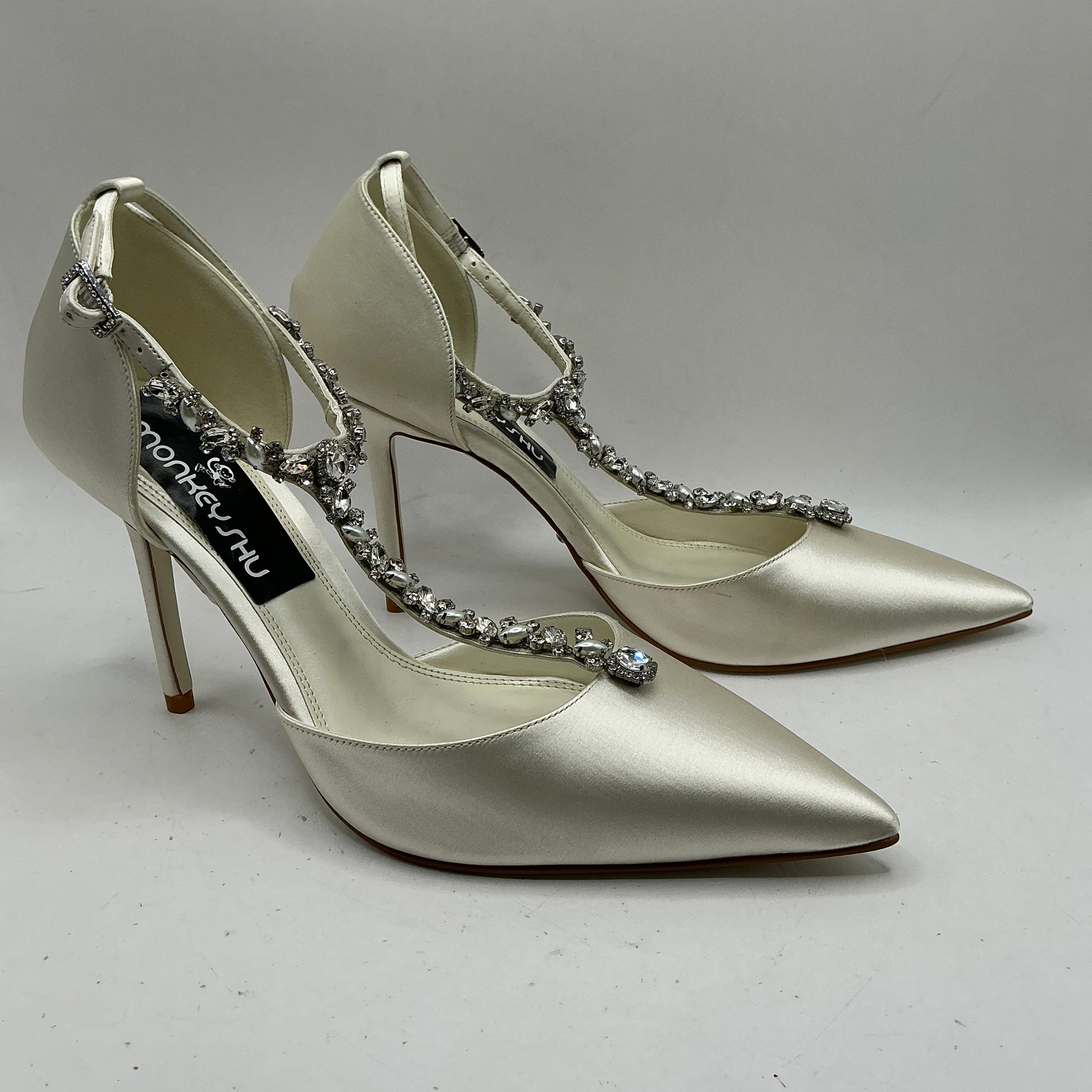 Ivory Satin Bridal Shoes, with Crystal and Pearl style embellishments, wedding, Bridesmaid