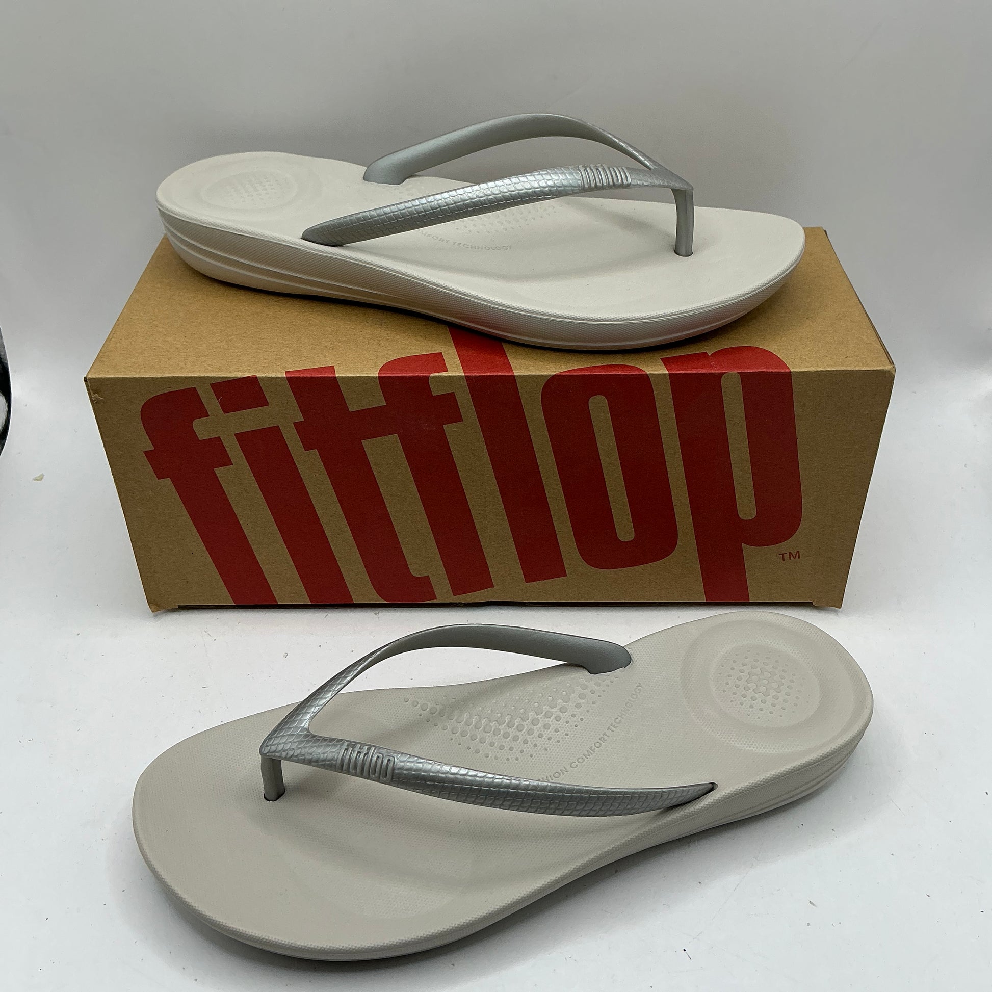 Fitflop Iqushion, silver synthetic flip flop