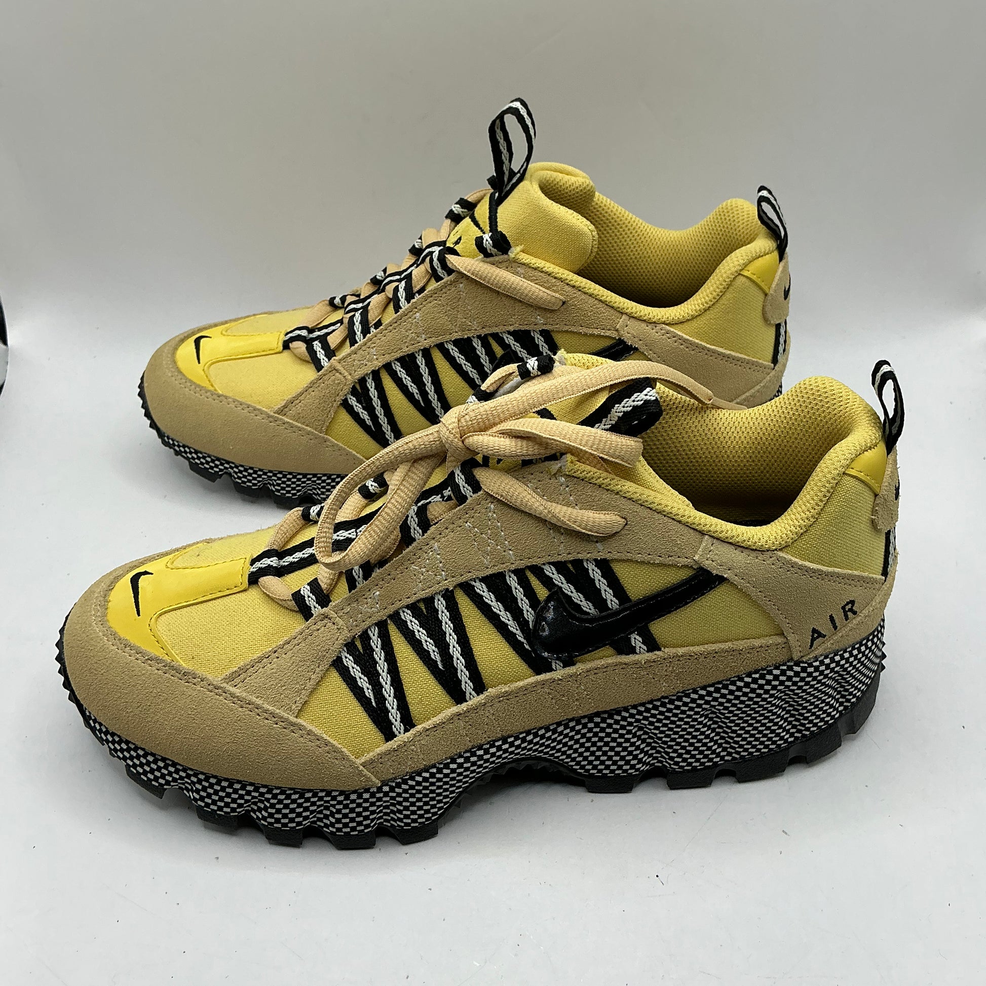 Nike Air, Trail Trainers