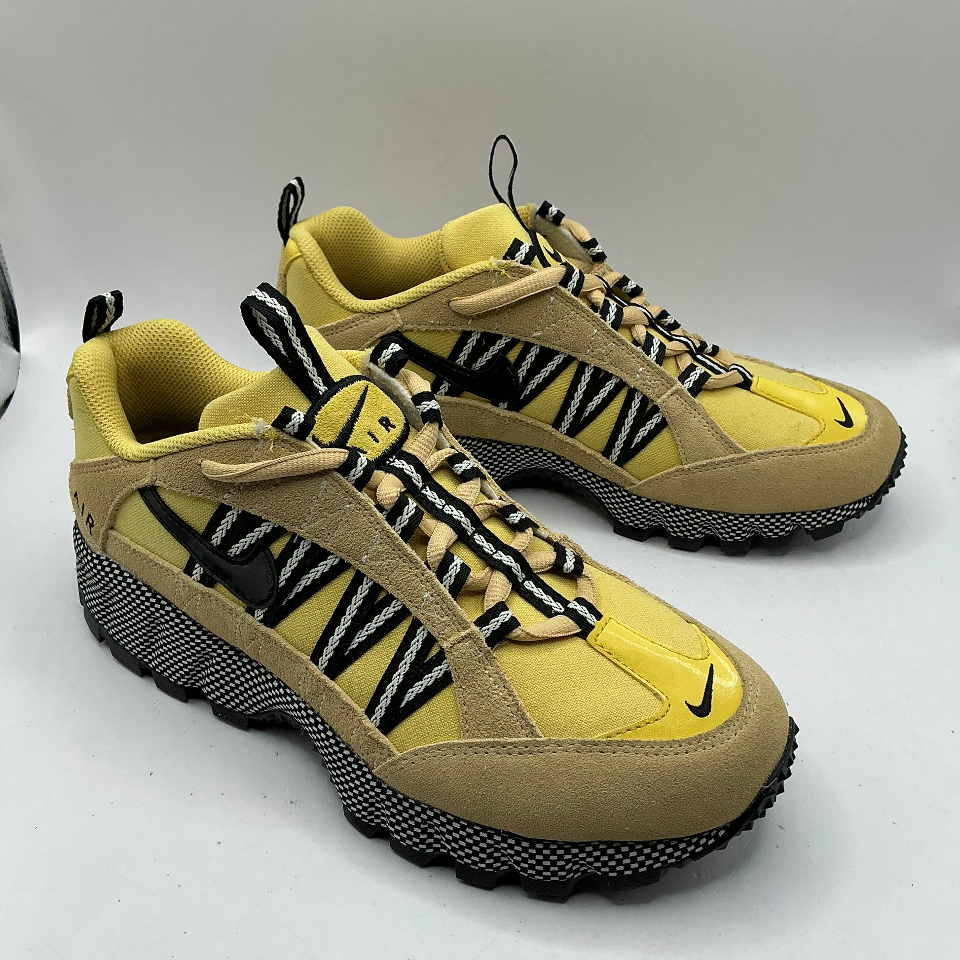 Nike Air, Trail Trainers