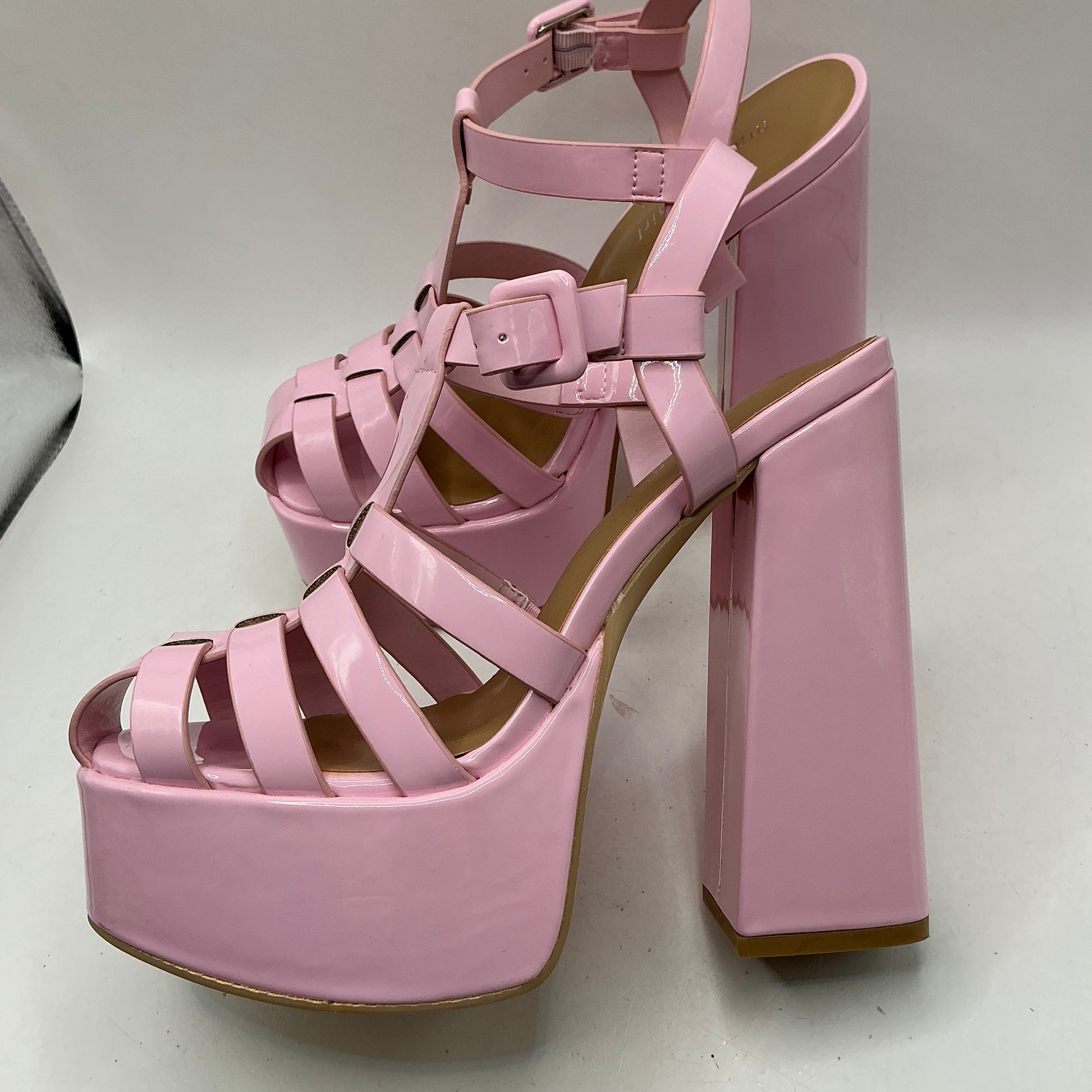 Madden Girl, Steve Madden, Crane Pink Patent Platform Fisherman Sandal