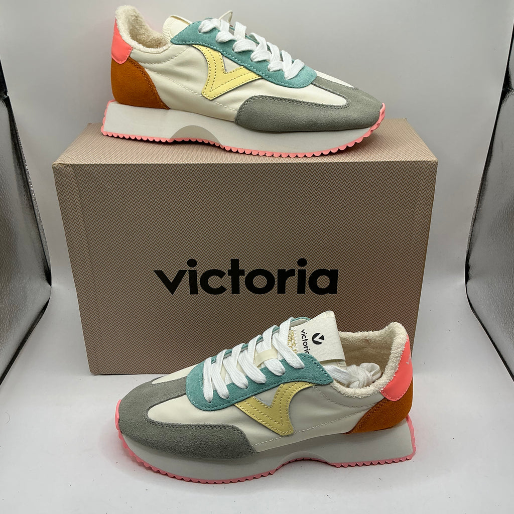 Victoria trainers