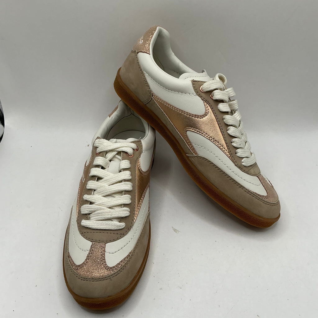 Karl Lagerfeld, Leather trainers