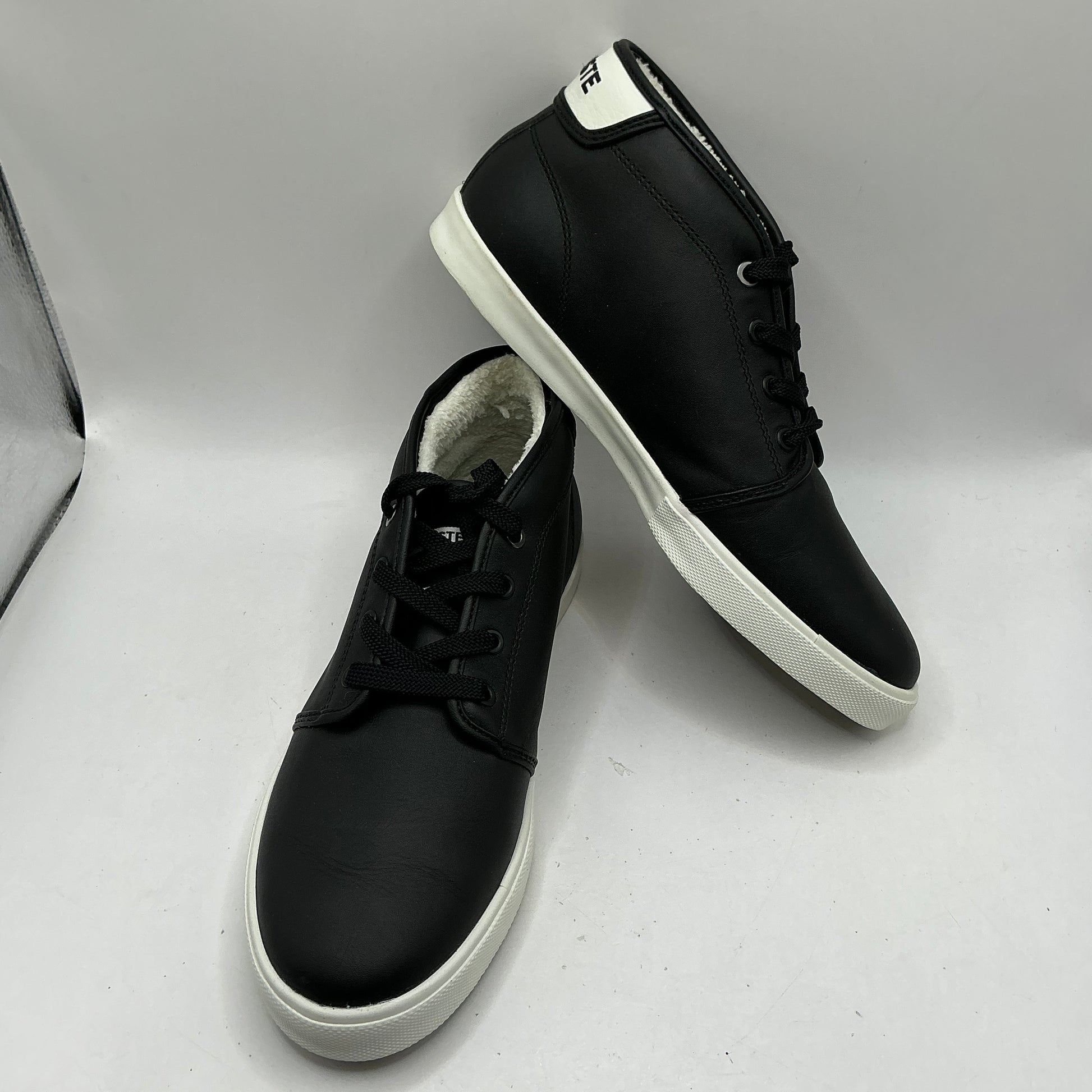 Lacoste Ampthill trainer boots