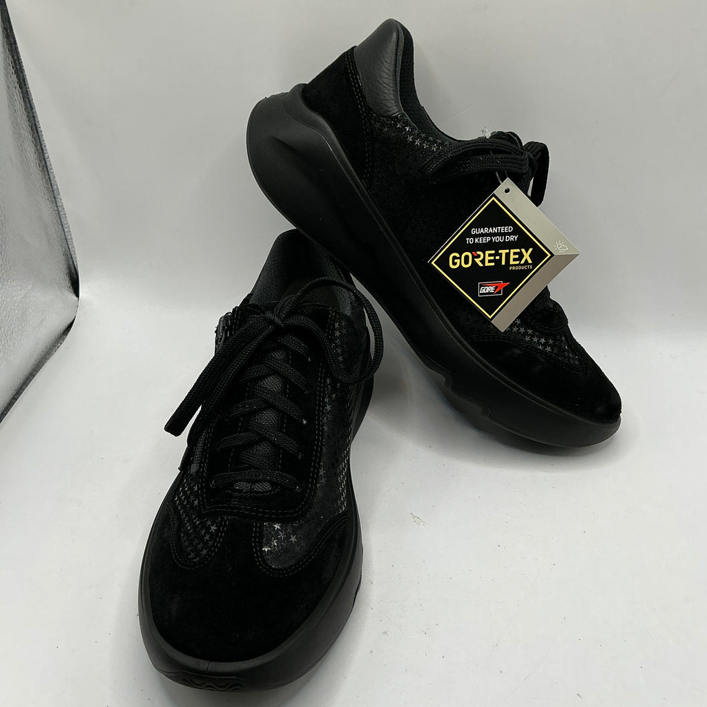 Superfit, Gortex suede and leather trainers