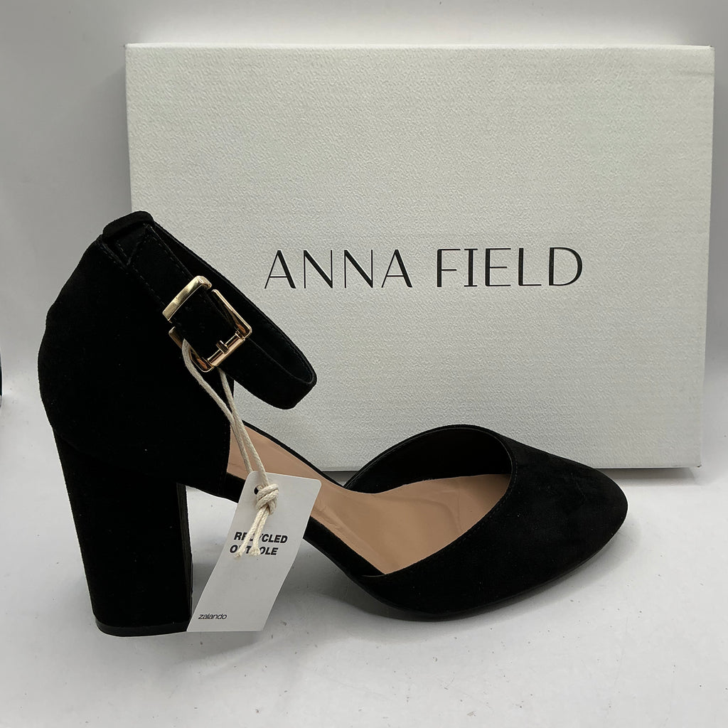 Anna Field black shoes with ankle strap