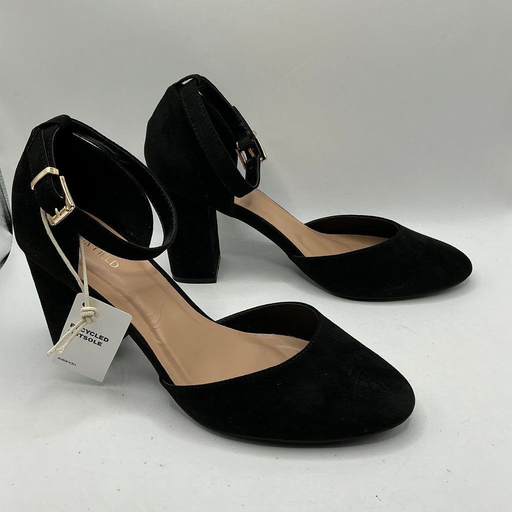 Anna Field black shoes with ankle strap
