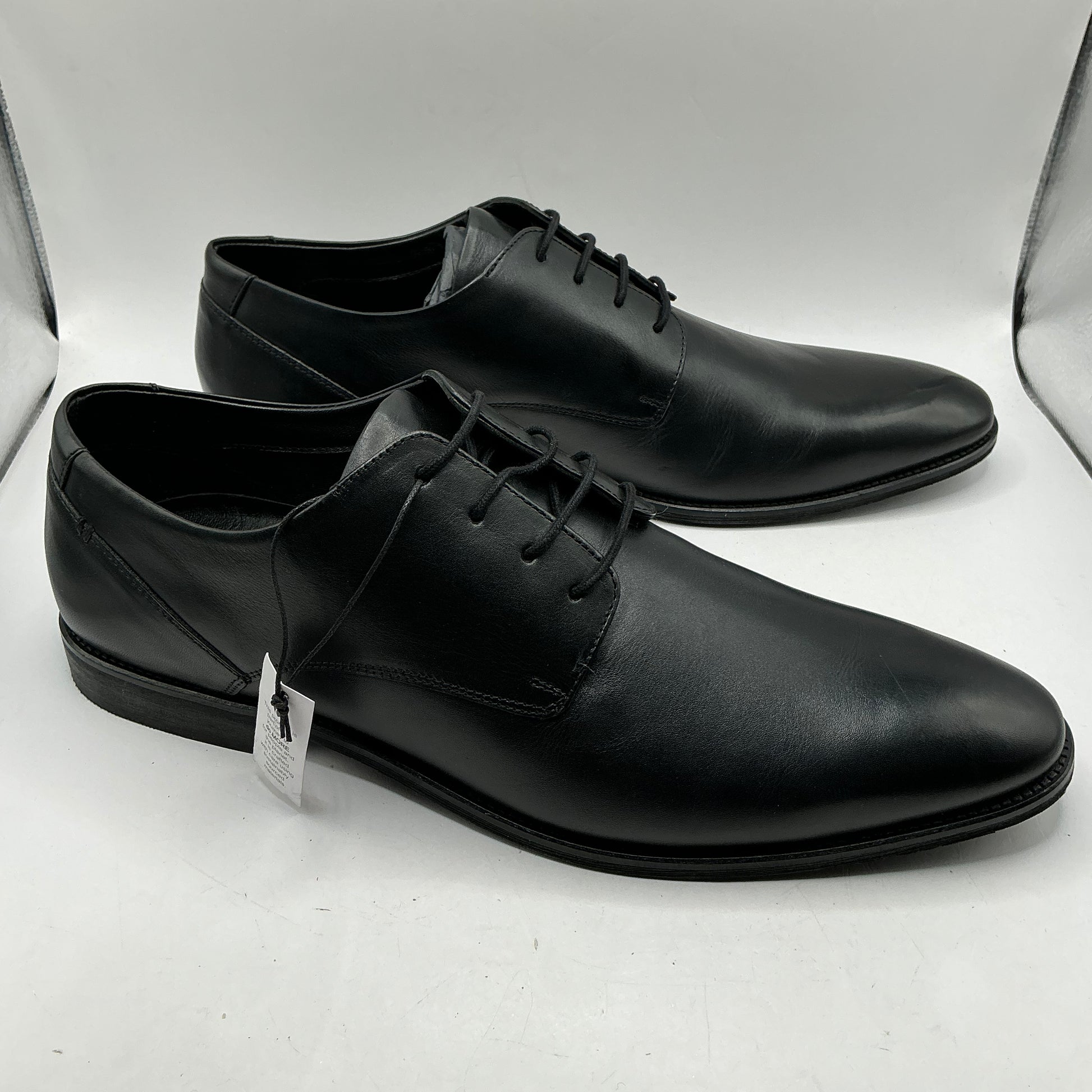Pier One black leather Derby shoes