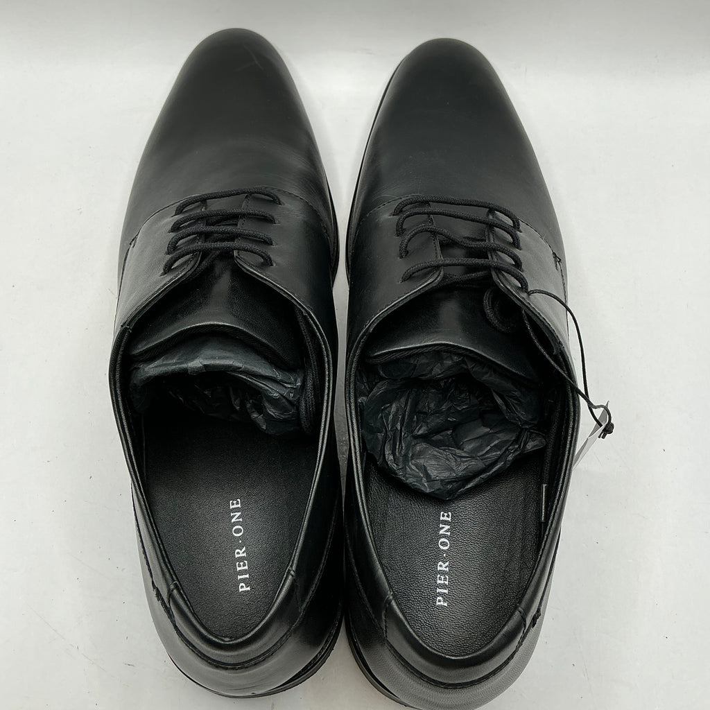 Pier One black leather Derby shoes