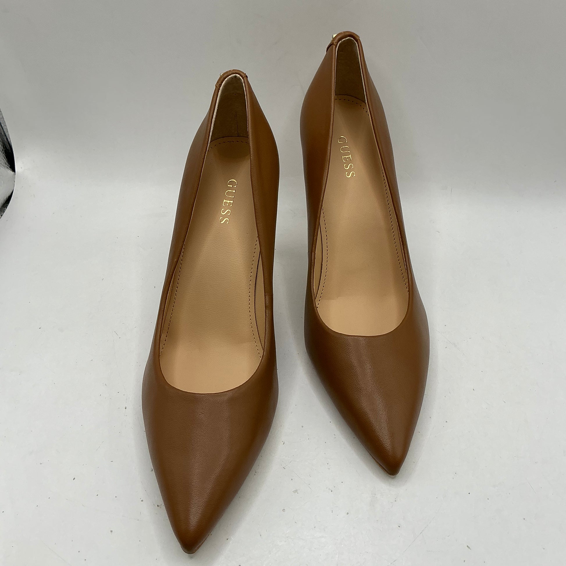 Guess leather court shoes, stilettos