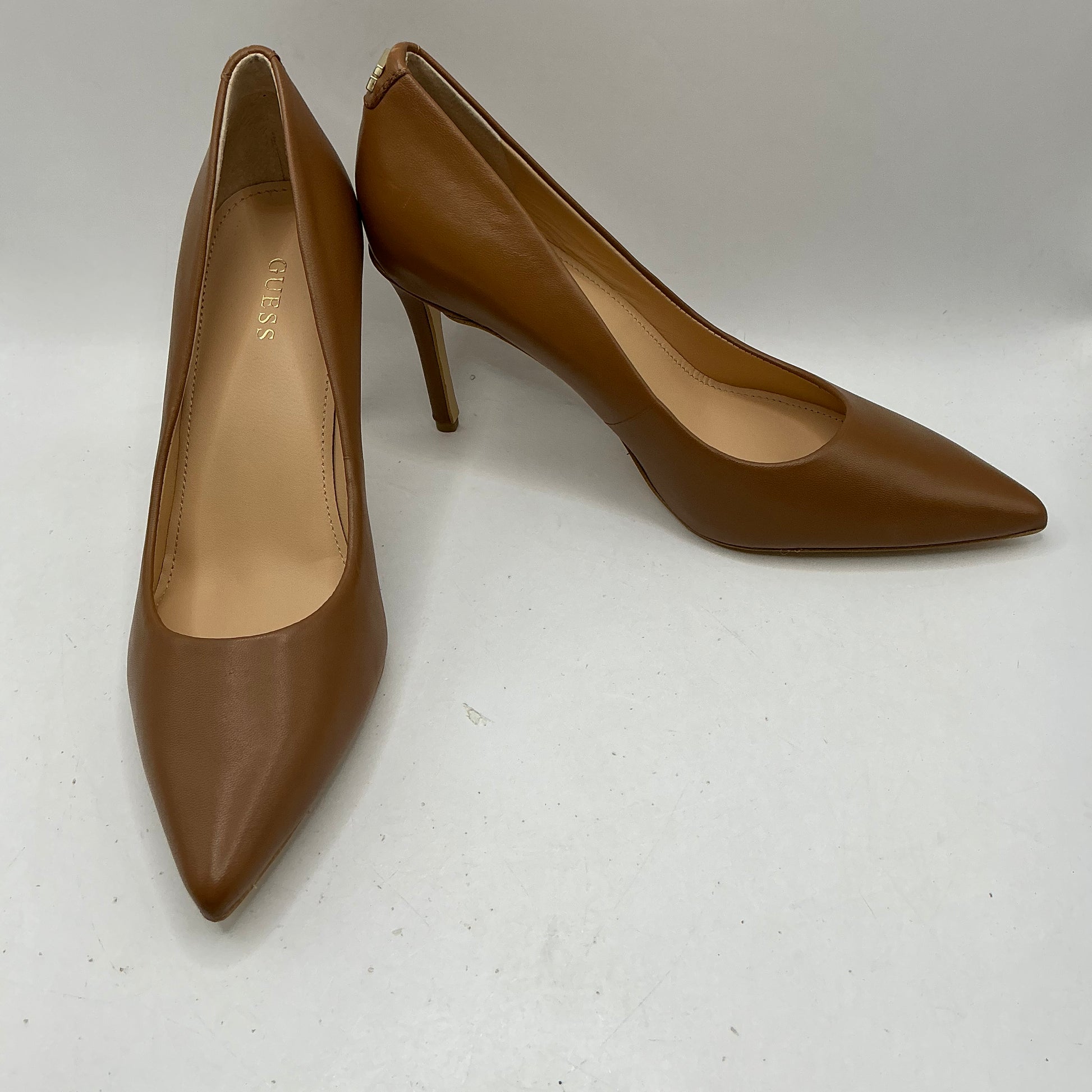 Guess leather court shoes, stilettos