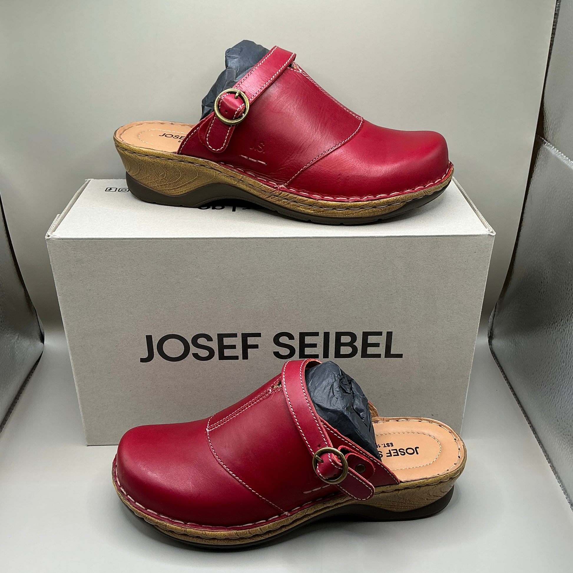 Josef Seibel, Catalonia 83, leather clogs