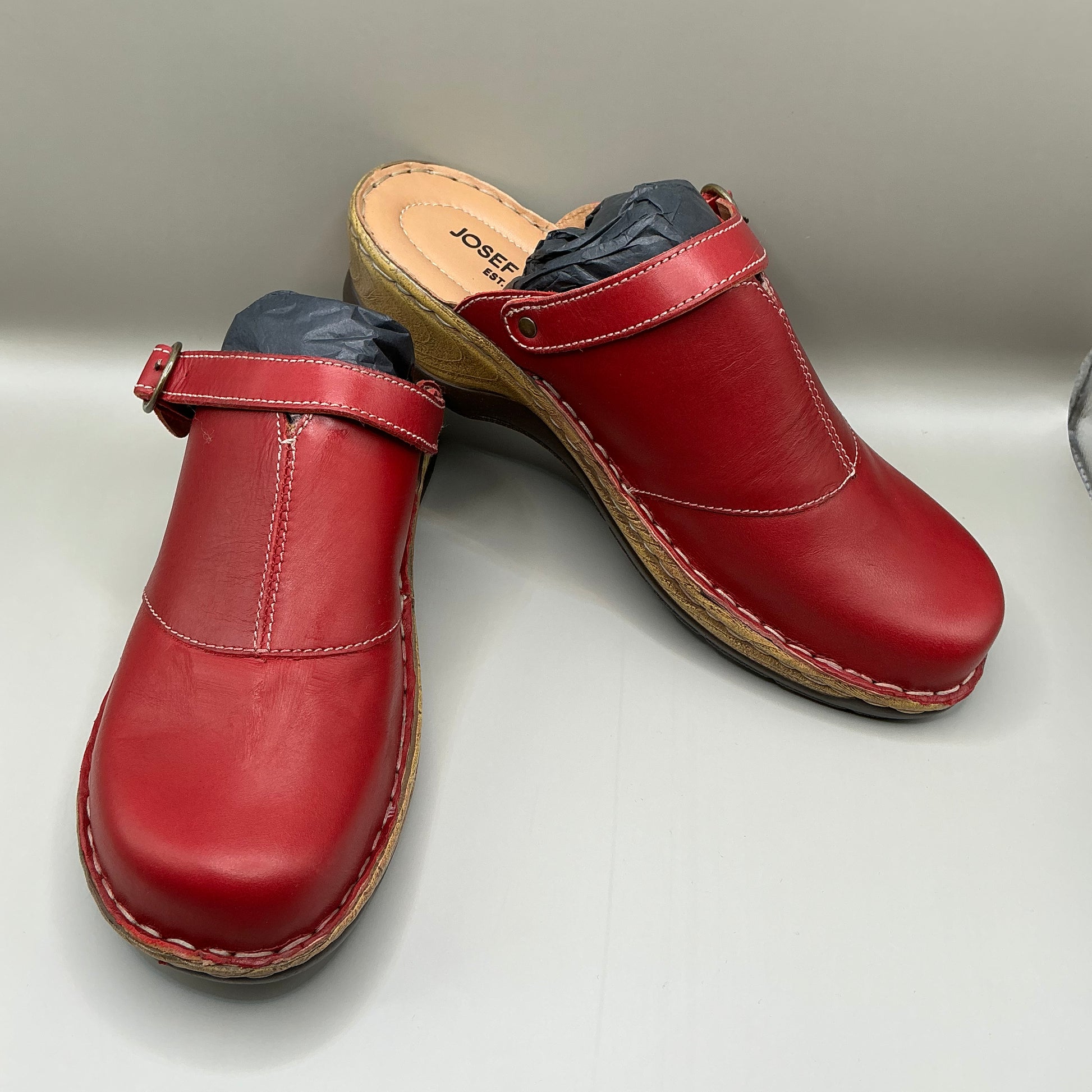 Josef Seibel, Catalonia 83, leather clogs