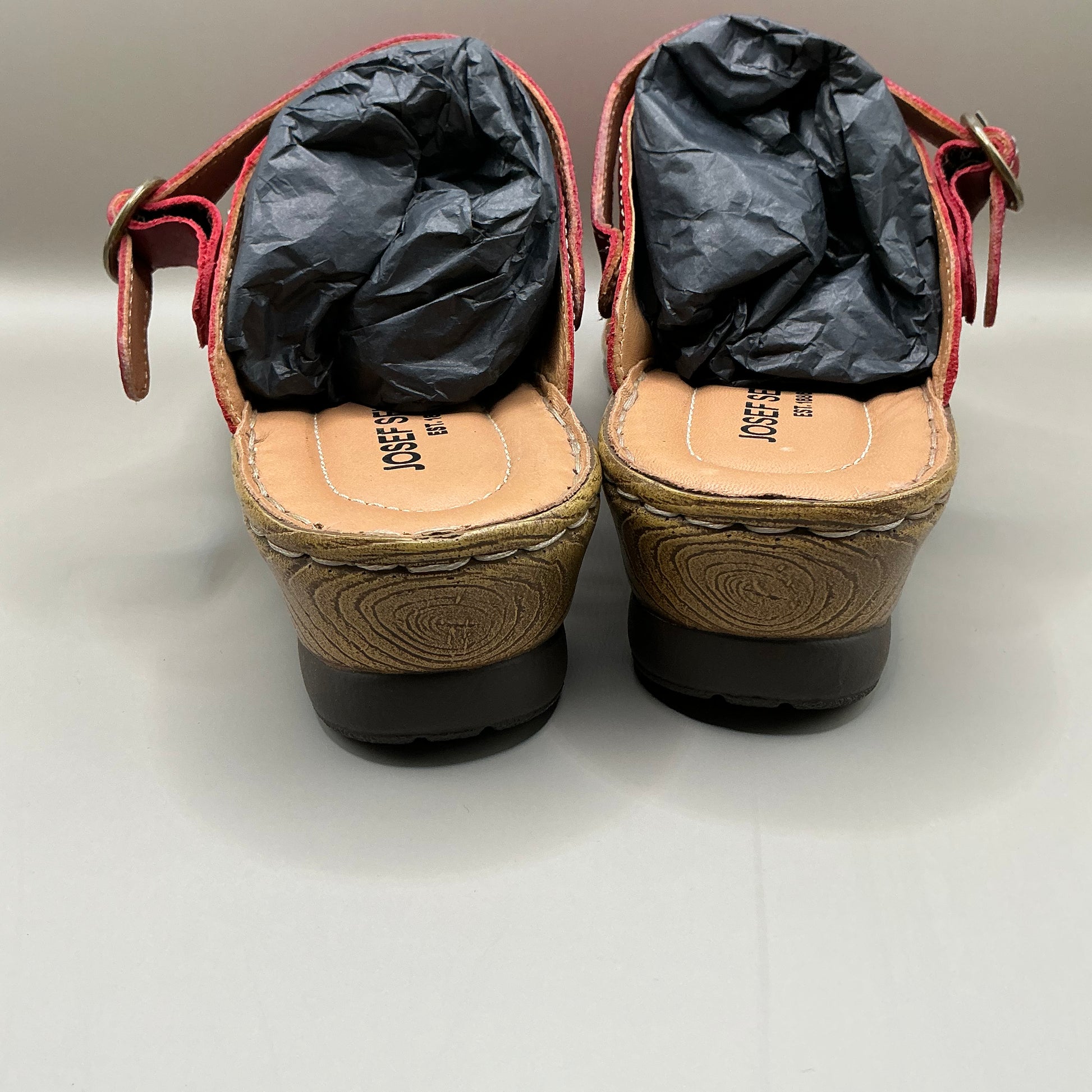 Josef Seibel, Catalonia 83, leather clogs