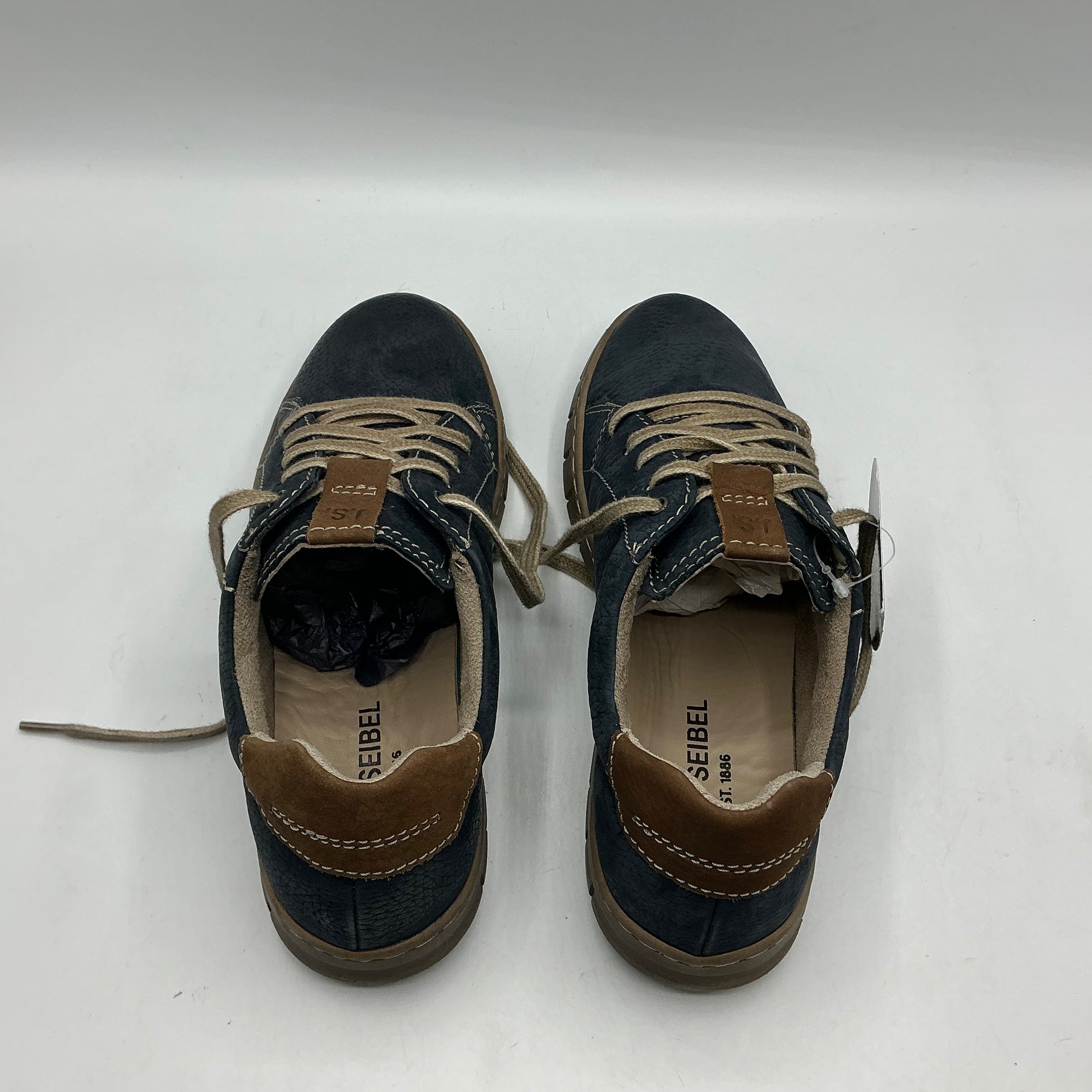 Josef Seibel Steffi 62 shoe size 6