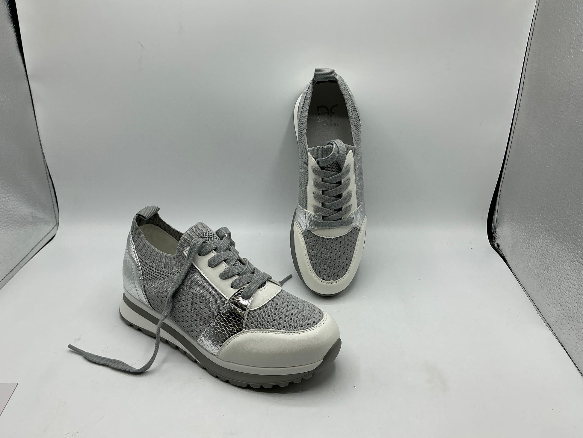 DF by Daniel Dreya grey porvair wedge sneakers size 4/5