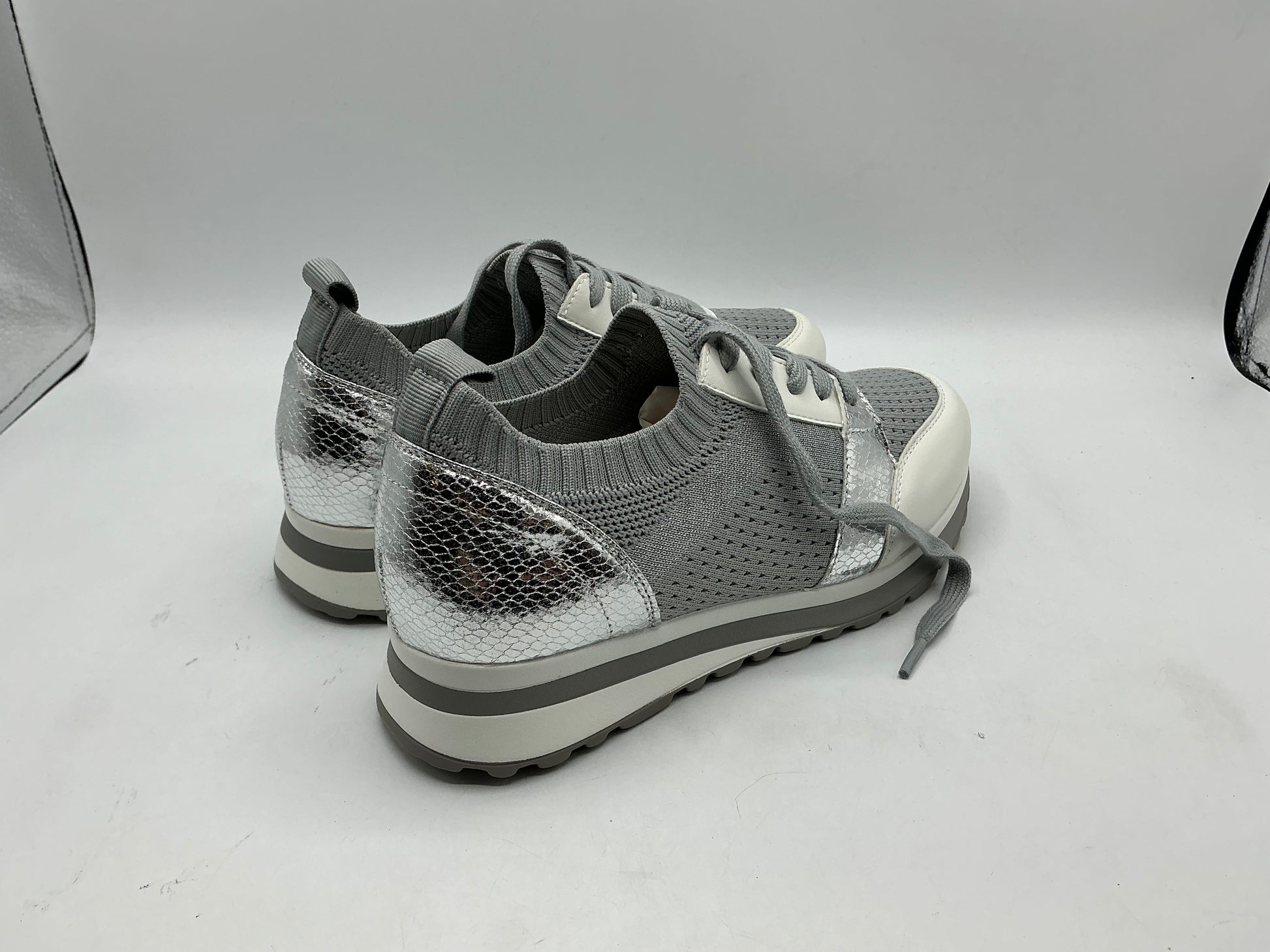 DF by Daniel Dreya grey porvair wedge sneakers size 4/5